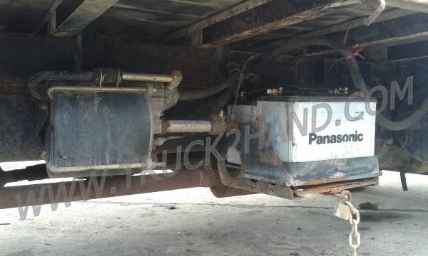 ขายยกชุด 2 คัน รถบรรทุก 6 ล้อ HINO KM777และรถบรรทุก 6 ล้อ HINO FB113