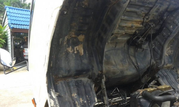 ขายยกชุด 2 คัน รถบรรทุก 6 ล้อ HINO KM777และรถบรรทุก 6 ล้อ HINO FB113