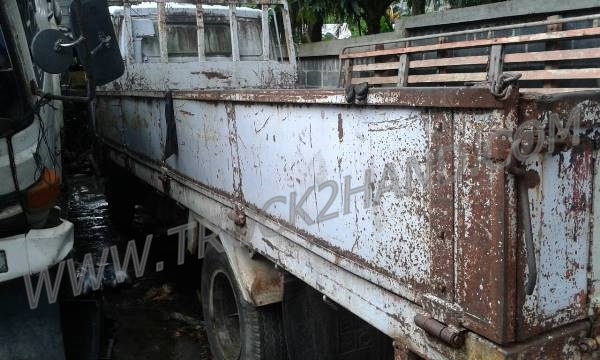 ขายยกชุด 2 คัน รถบรรทุก 6 ล้อ HINO KM777และรถบรรทุก 6 ล้อ HINO FB113