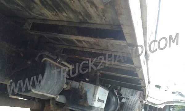 ขายยกชุด 2 คัน รถบรรทุก 6 ล้อ HINO KM777และรถบรรทุก 6 ล้อ HINO FB113