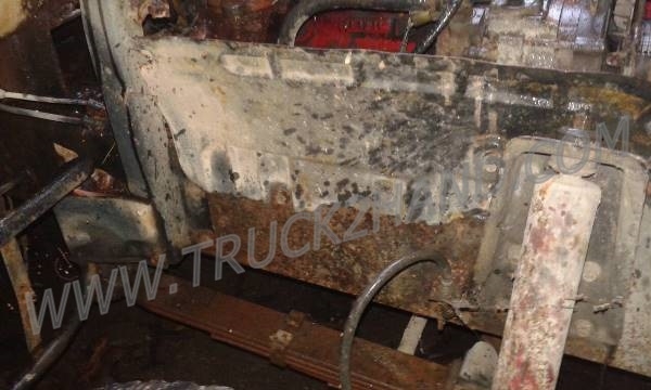 ขายยกชุด 2 คัน รถบรรทุก 6 ล้อ HINO KM777และรถบรรทุก 6 ล้อ HINO FB113