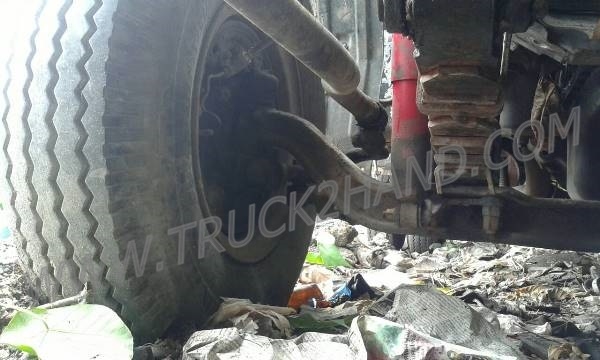 ขายยกชุด 2 คัน รถบรรทุก 6 ล้อ HINO KM777และรถบรรทุก 6 ล้อ HINO FB113