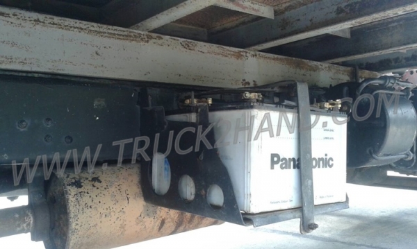 ขายยกชุด 2 คัน รถบรรทุก 6 ล้อ HINO KM777และรถบรรทุก 6 ล้อ HINO FB113