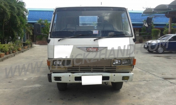 ขายยกชุด 2 คัน รถบรรทุก 6 ล้อ HINO KM777และรถบรรทุก 6 ล้อ HINO FB113