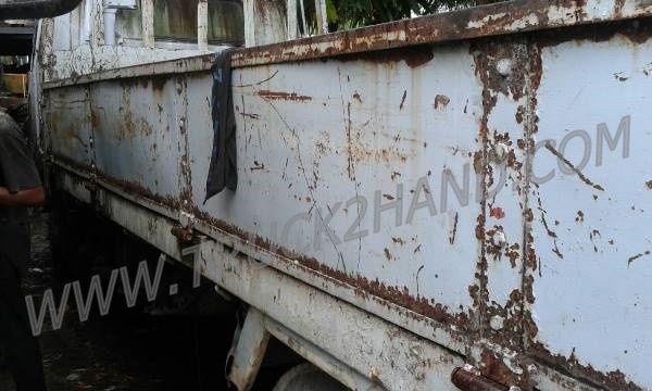 ขายยกชุด 2 คัน รถบรรทุก 6 ล้อ HINO KM777และรถบรรทุก 6 ล้อ HINO FB113