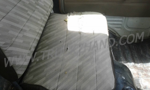 ขายยกชุด 2 คัน รถบรรทุก 6 ล้อ HINO KM777และรถบรรทุก 6 ล้อ HINO FB113