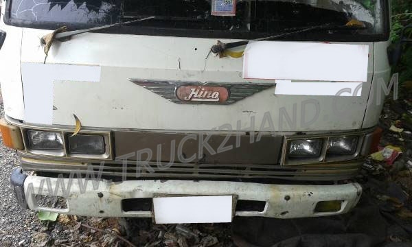 ขายยกชุด 2 คัน รถบรรทุก 6 ล้อ HINO KM777และรถบรรทุก 6 ล้อ HINO FB113