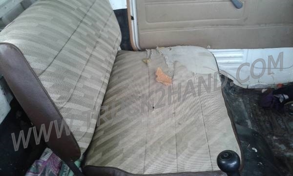 ขายยกชุด 2 คัน รถบรรทุก 6 ล้อ HINO KM777และรถบรรทุก 6 ล้อ HINO FB113