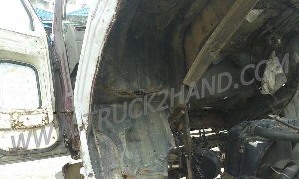 ขายยกชุด 2 คัน รถบรรทุก 6 ล้อ HINO KM777และรถบรรทุก 6 ล้อ HINO FB113