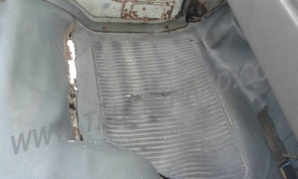 ขายยกชุด 2 คัน รถบรรทุก 6 ล้อ HINO KM777และรถบรรทุก 6 ล้อ HINO FB113