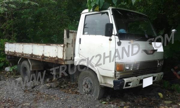 ขายยกชุด 2 คัน รถบรรทุก 6 ล้อ HINO KM777และรถบรรทุก 6 ล้อ HINO FB113
