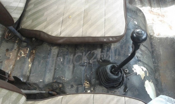 ขายยกชุด 2 คัน รถบรรทุก 6 ล้อ HINO KM777และรถบรรทุก 6 ล้อ HINO FB113