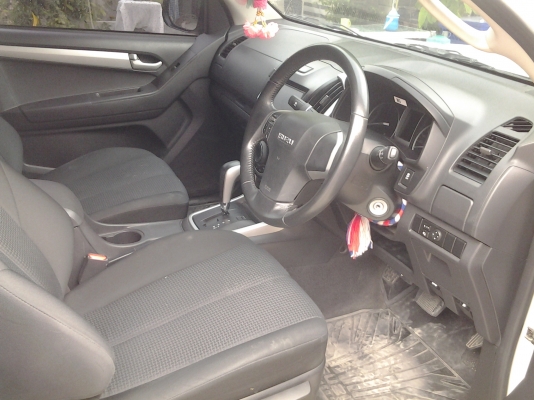 รถ ดีแมกซ์ รุนใหม่ ครับ