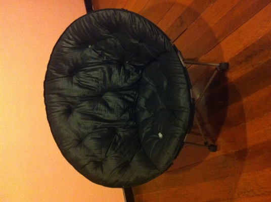 เก้าอี้นั่งเล่นแจ่มๆ