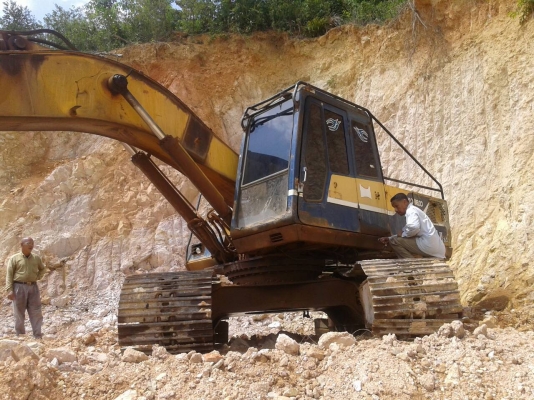 KOBELCO รถพร้อมใช้งาน เครื่องดี ปั๊มแรง เอกสารเล่มทะเบียน ราคาต่อรองได้ 087-2976734