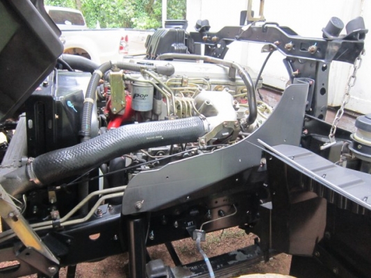 ขายหกล้อเมก้า 150 ยาว 5.60 ม. วิ่ง 8 หมื่นกว่าๆแท้มี Bookservice เช็กได้ครับ รถสวยกิ๊บ สภาพป้ายแดง