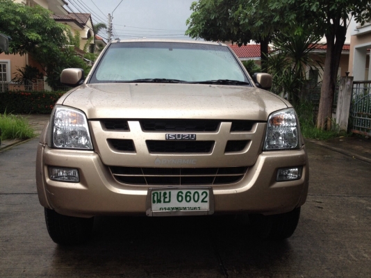 ISUZU.  D - MAX. SPACE CAB. HI LANDER.