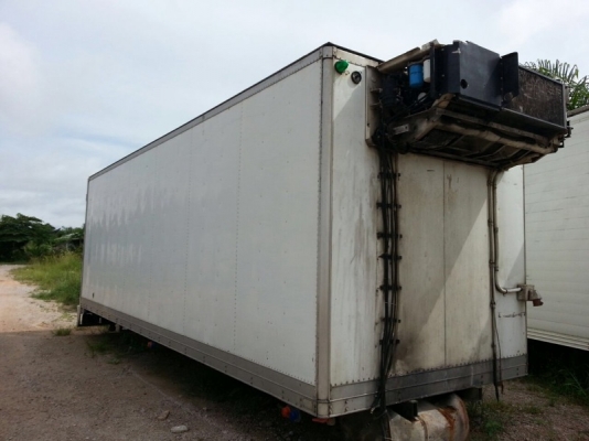 ขาย ตู้เย็น  ( มีเครื่องทำความเย็น )  สนใจติดต่อ 081 - 6079515