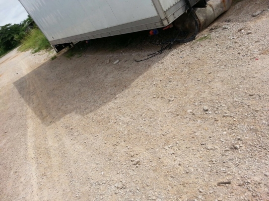 ขาย ตู้เย็น ( มีเครื่องทำความเย็น ) สนใจติดต่อ 081 - 6079515 ขาย ตู้เย็น ( มีเครื่องทำความเย็น ) สนใจติดต่อ 081 - 6079515