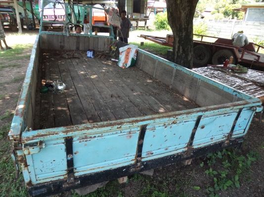 ขาย((15500บาท เป็นกะบะ6ล้อNKR ช่วงยาว 4.30