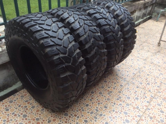 ขายยาง Maxxis  35x 12.50 R16  ปี 12.  14000บาท