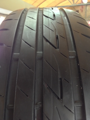 ยาง Bridgestone Ecopia Ep200 215-60-16