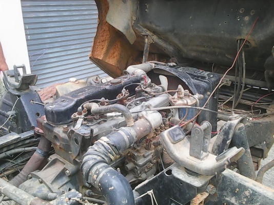 ขายหกล้อดั้มพ์ อีซูสุNPR59LU5M-115 ปี36 Fหน้าหลังสภาพพร้อมใช้