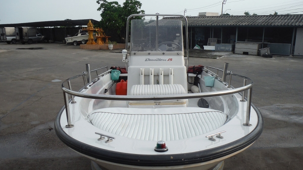ขาย Boston Whaler 15 Dauntless ขาย Boston Whaler 15 Dauntless