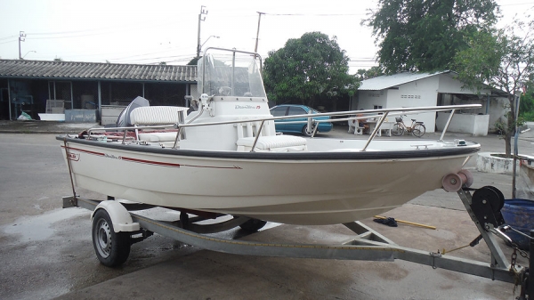 ขาย Boston Whaler 15 Dauntless