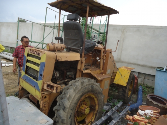 ขายด่วนรถตักเอวอ่อนFURUKAWAเครือง4สูบ2เพลาโฟวีล4WD