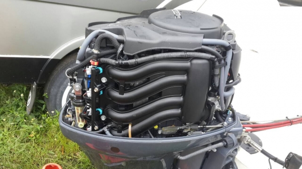 ขายด่วนเรือเร็วพร้อมเครื่อง สวยมากๆ ขายด่วนเรือเร็วพร้อมเครื่อง สวยมากๆ