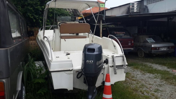 ขายด่วนเรือเร็วพร้อมเครื่อง สวยมากๆ ขายด่วนเรือเร็วพร้อมเครื่อง สวยมากๆ
