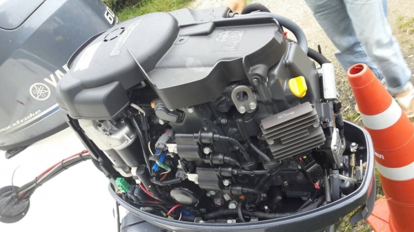 ขายด่วนเรือเร็วพร้อมเครื่อง สวยมากๆ ขายด่วนเรือเร็วพร้อมเครื่อง สวยมากๆ