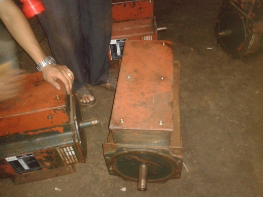 ขายไดร์ปั่นไฟบาส บัสเลส 12โลครึ่ง ของอังกฦษ ไม่มีถ่าน ชุดใหม่ครับมีอีก 8ลูก ขายไดร์ปั่นไฟบาส บัสเลส 12โลครึ่ง ของอังกฦษ ไม่มีถ่าน ชุดใหม่ครับมีอีก 8ลูก