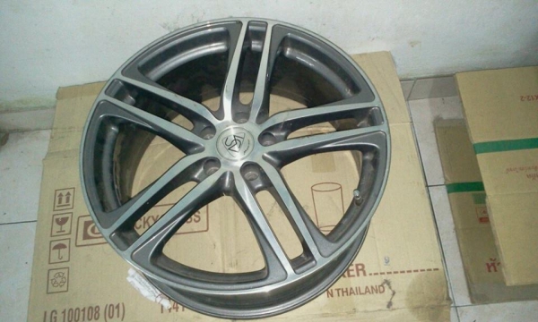 ขายล้อขอบ19ครับ