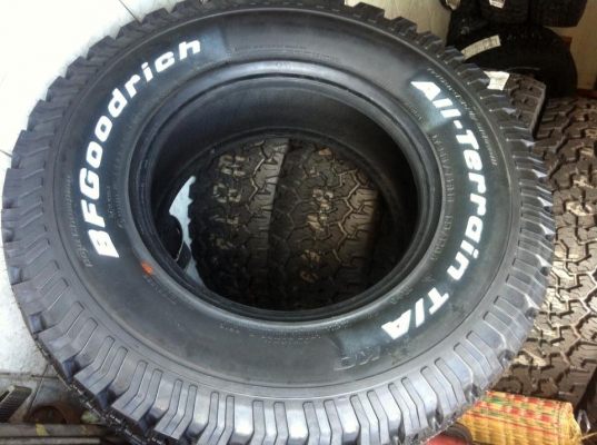 ขายยางใหม่ BF Goodrich All-terrain 285 75 r16 เส้นละ 7900 บาท