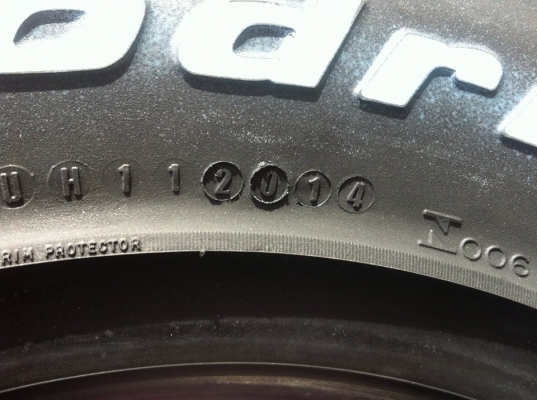 BF Goodrich All-terrain ขนาด 265 75 r16 ยางใหม่ปี14