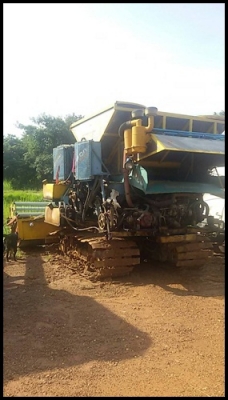 รถเกี่ยวข้าว มิตรเกษตร