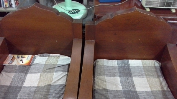 ขายเก้าอี้ไม้สักอย่วงหนา 3 นื้วลายไม้สวยมากครับ