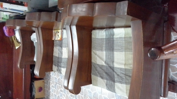 ขายเก้าอี้ไม้สักอย่วงหนา 3 นื้วลายไม้สวยมากครับ