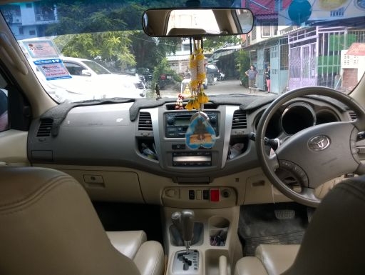 ขาย Toyota Fortuner ปี2006 เครื่อง 3.0 V Auto 4WD มือเดียว ไม่มีชนน้ำไม่ท่วม ตู้แอร์เพิ่งเปลี่ยน ทั้งตู้หน้า-หลัง เข้าศูนย์เช็คตลอดครับ