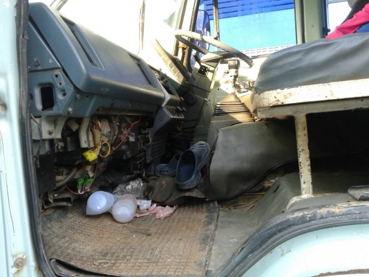 ISUZU คัซซี 210 เครื่องเปลี่ยน 240 ค่ะ