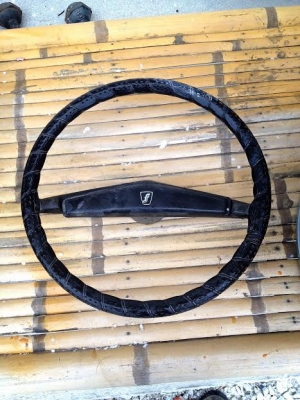 พวงมาลัยรถ Mazda 10 แรง