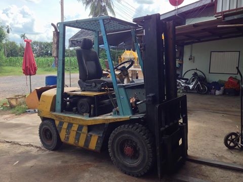 ขายรถ โฟล์คลิฟท์ Forklift  toyota ยก2ตัน สูง3เมตร สภาพสวย