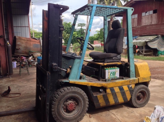 ขายรถ โฟล์คลิฟท์ Forklift  toyota ยก2ตัน สูง3เมตร สภาพสวย