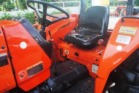 ขายรถไถ Kubota M5000 (4WD) พร้อมดันหน้า