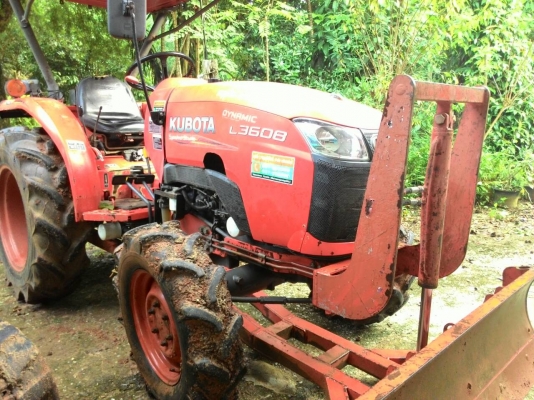 ขายรถไถ KUBOTA L3608 ดันหน้าตราช้าง