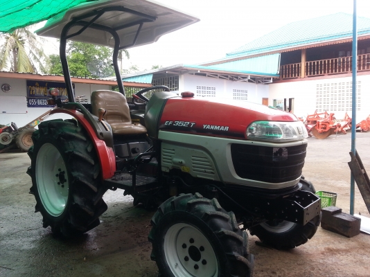 ยันร์ม่า EF352T 4 WD 2 เพลา สภาพสวยใช้งานใด้ปรกติ