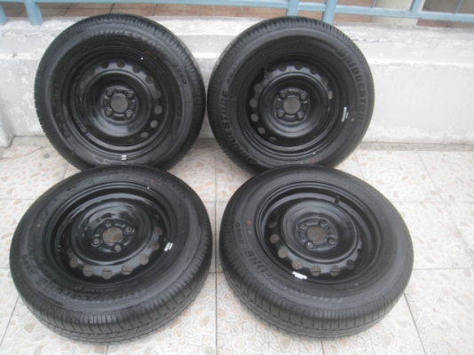 ขายล้อกะทะป้ายแดง nissan almera 14" พร้อมยางปี14 สนใจติดต่อเล็กคลองสามครับ 081-3747940