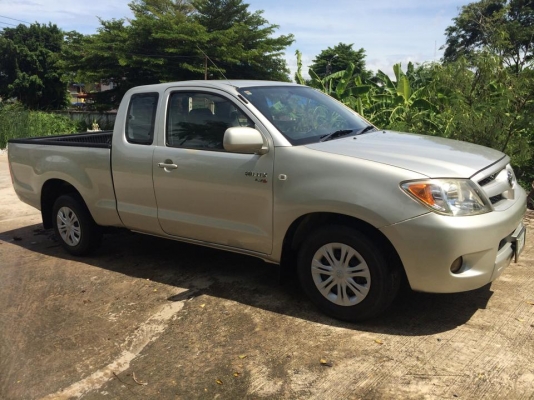 vigo 2005 แคป เครื่อง 2.5 หน้าเดิมๆ เครื่องดี คัสซีสวย รถสีสวย พร้อมๆเลยคับ vigo 2005 แคป เครื่อง 2.5 หน้าเดิมๆ เครื่องดี คัสซีสวย รถสีสวย พร้อมๆเลยคับ